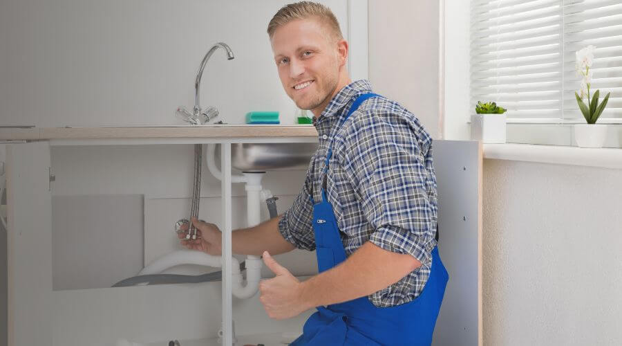Expert burst pipe repair services in Midway, TX